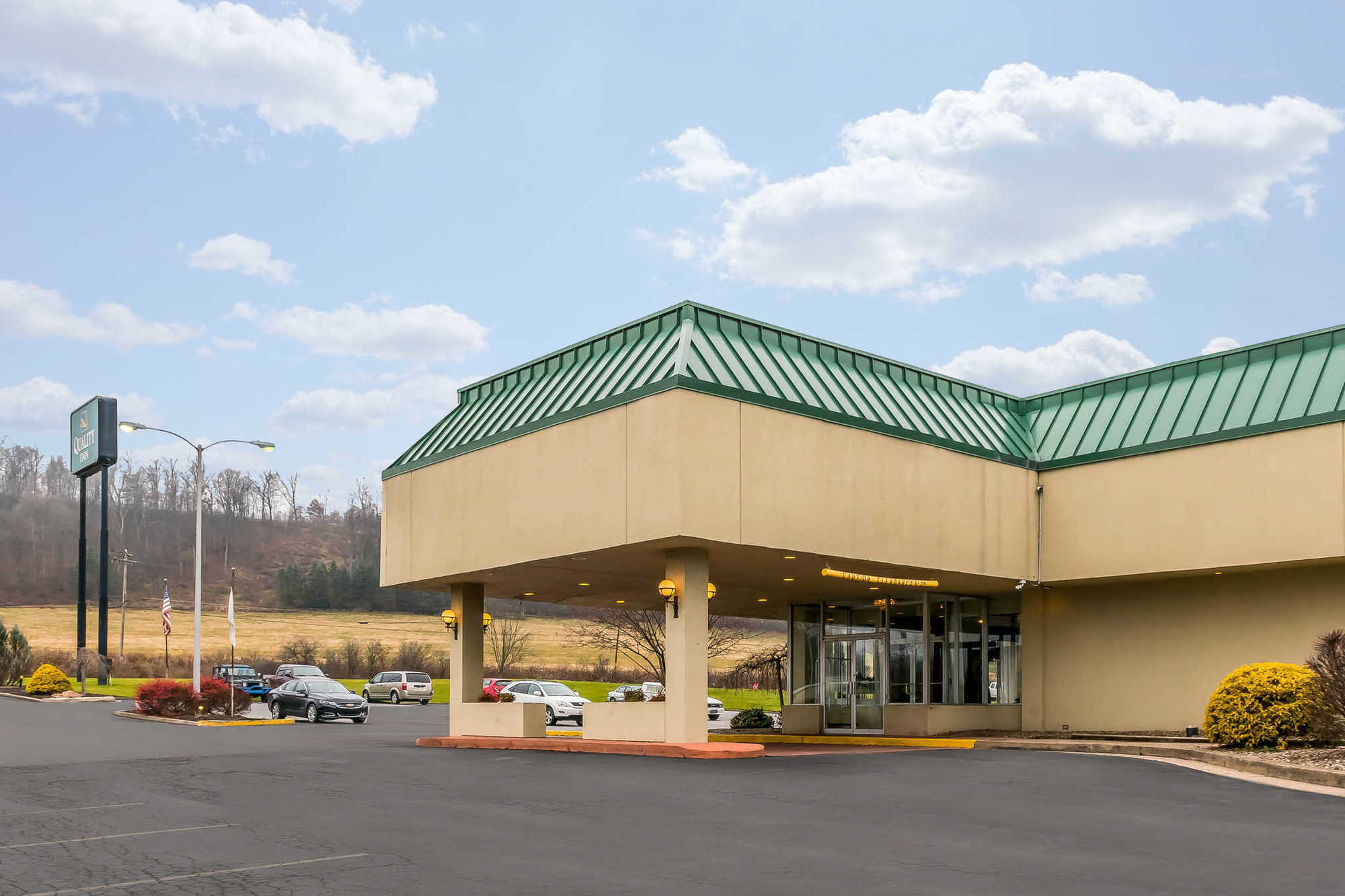 Baymont By Wyndham Milesburg Hotel Exterior photo